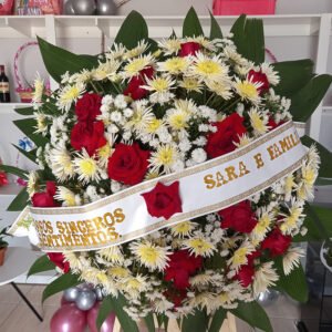 Coroa de Flores com Rosas Vernelhas